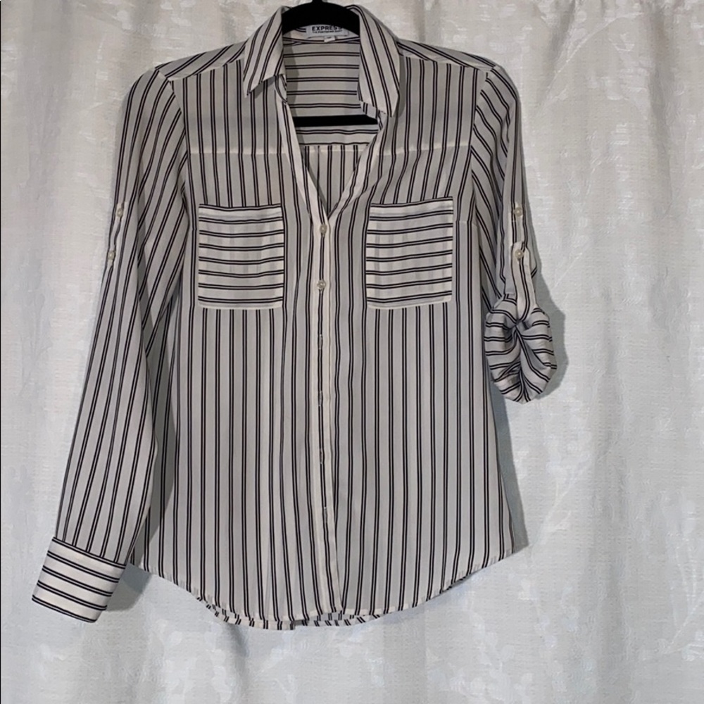 Long sleeve button up express shirt!